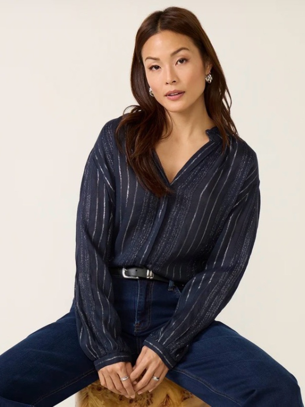 Evereve Navy Shimmer Stripe V-Neck Blouse
